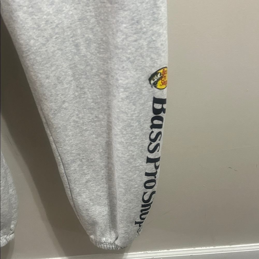 Bass Pro Shops Light Gray Sweatpants - Picture 5 of 10